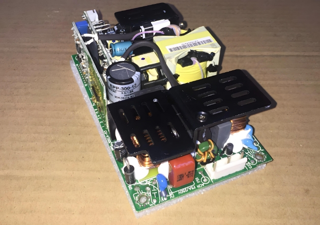 明緯自動刮膠機(jī)電源引領(lǐng)行業(yè)潮流