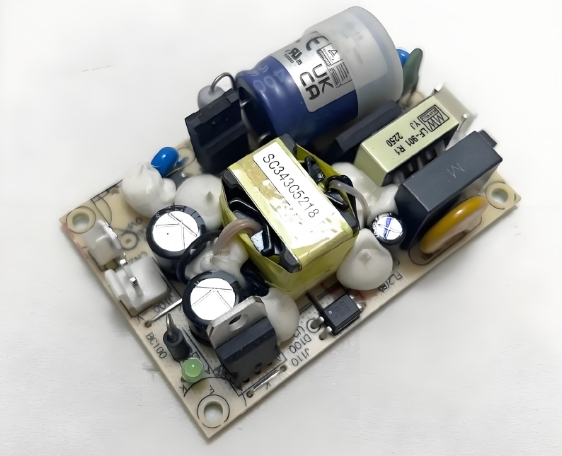 精準控制明緯電源助力工業(yè)機器人實現(xiàn)精細作業(yè)