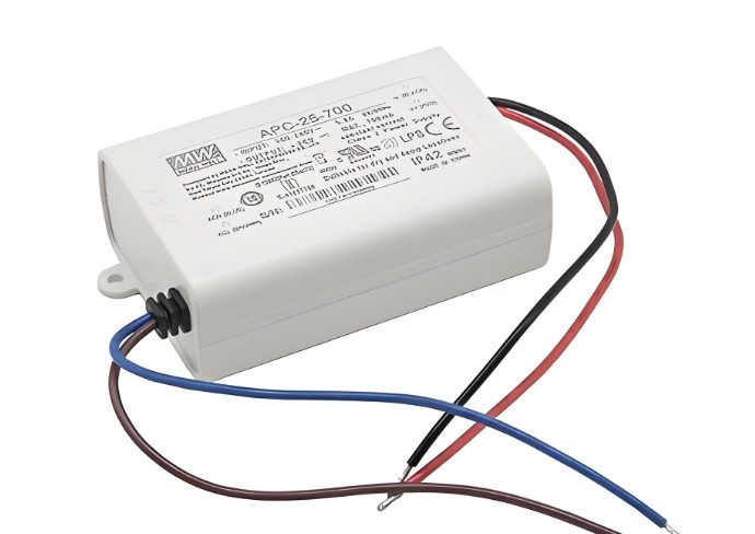 明緯插墻式資通訊電源多重防護(hù)為資通訊安全筑牢堡壘